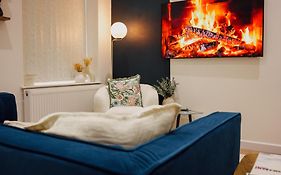 Citycharmms- Entire Home Near Etihad Stadium Manchester